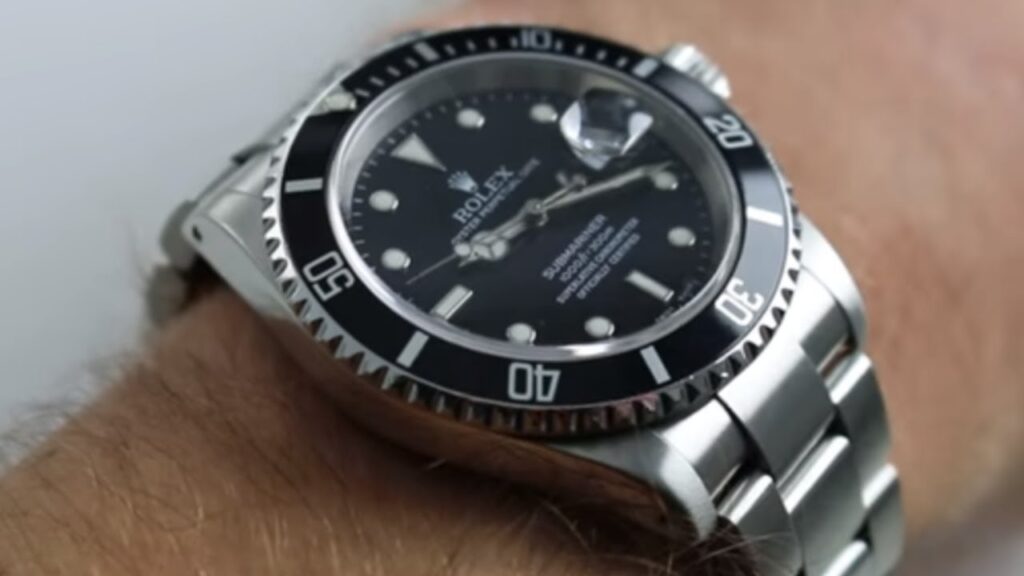 Rolex Submariner 16610 Steel Date Sub Watch Review